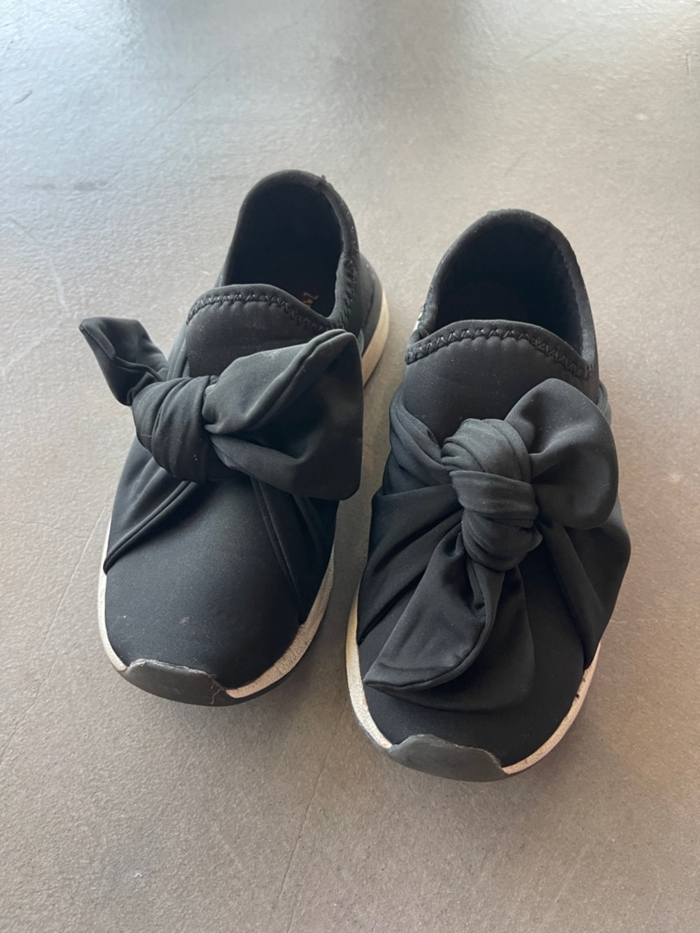Zara Girls Black Bow Slip-On Kids Sneakers Size 31  US 13
